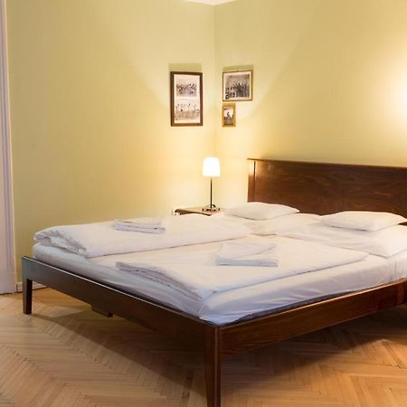 A10 Budapest Center Aparthotel Bagian luar foto
