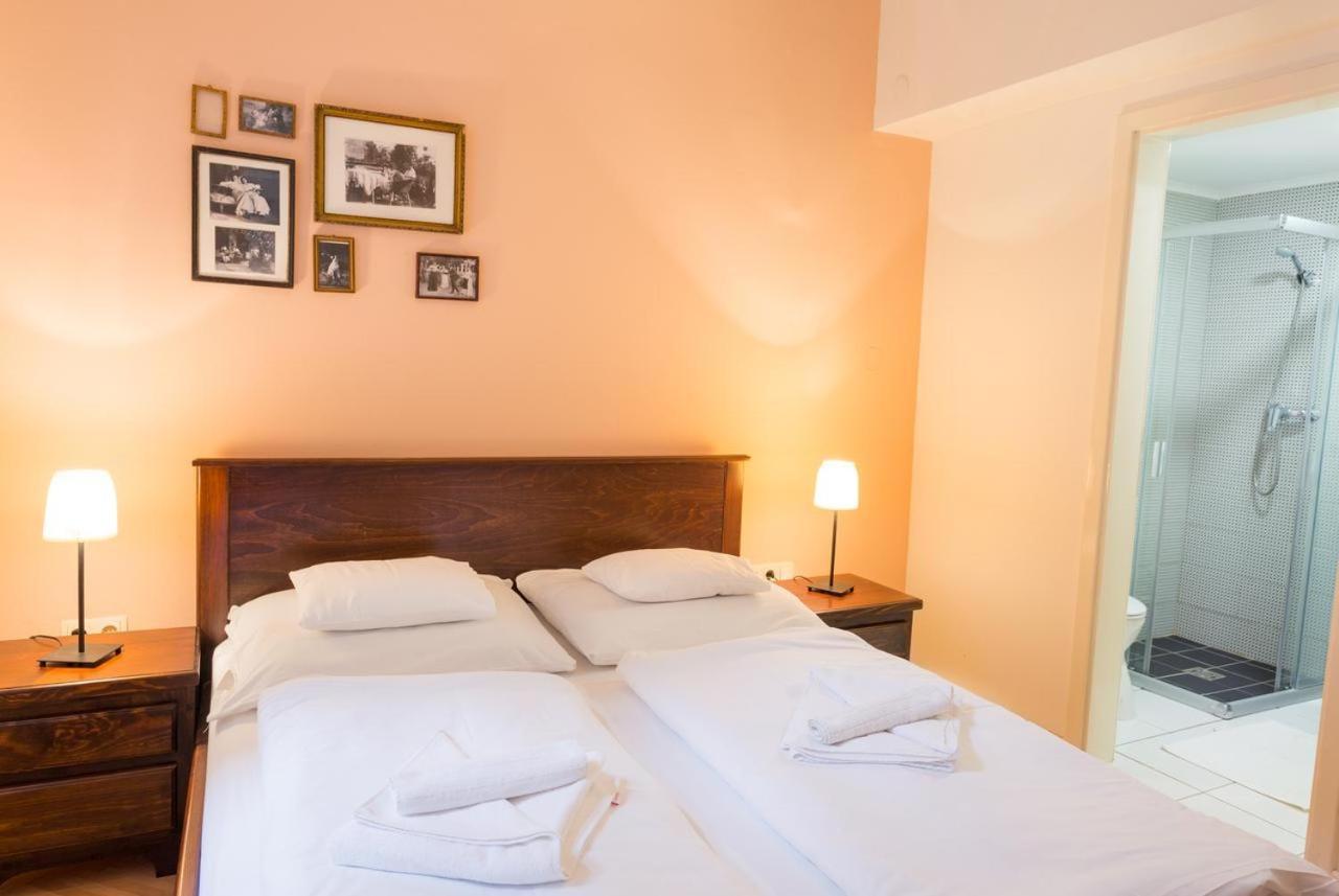 A10 Budapest Center Aparthotel Bagian luar foto