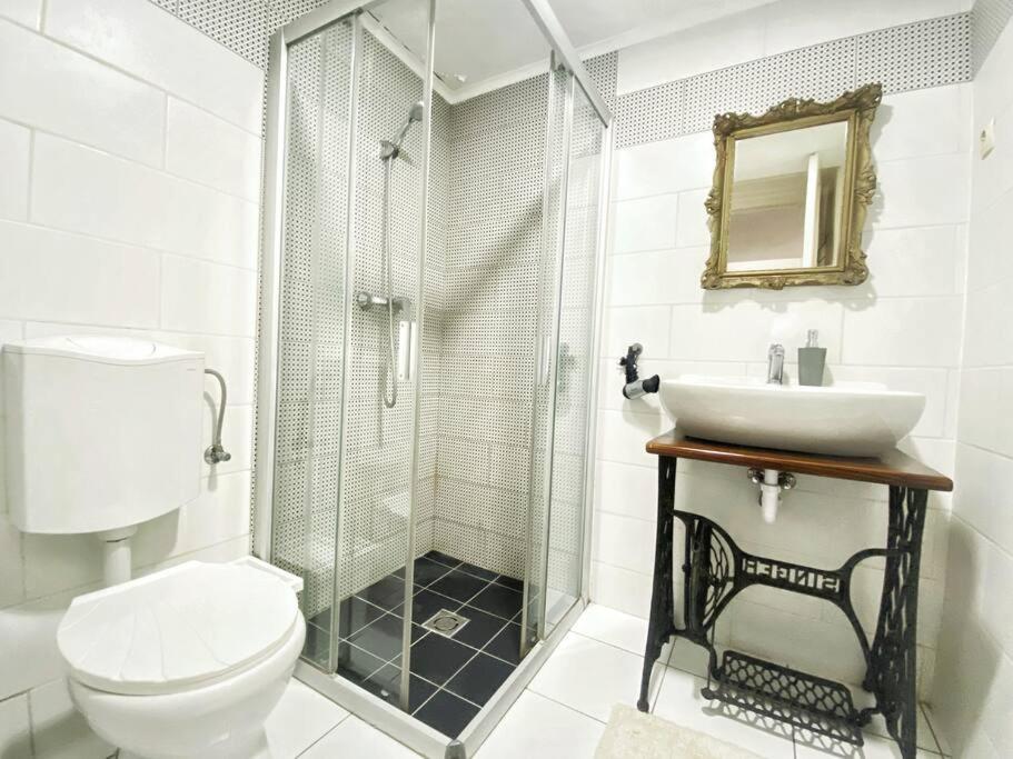 A10 Budapest Center Aparthotel Bagian luar foto