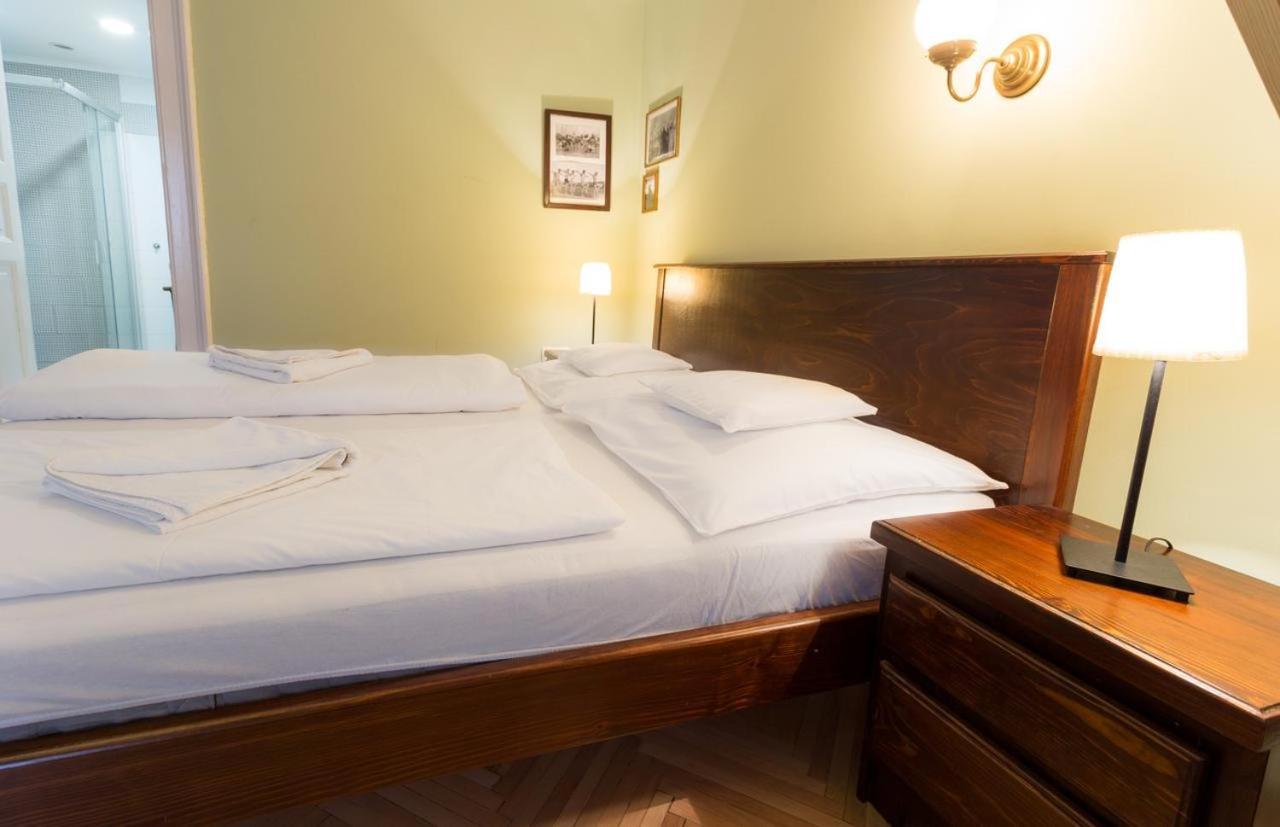 A10 Budapest Center Aparthotel Bagian luar foto